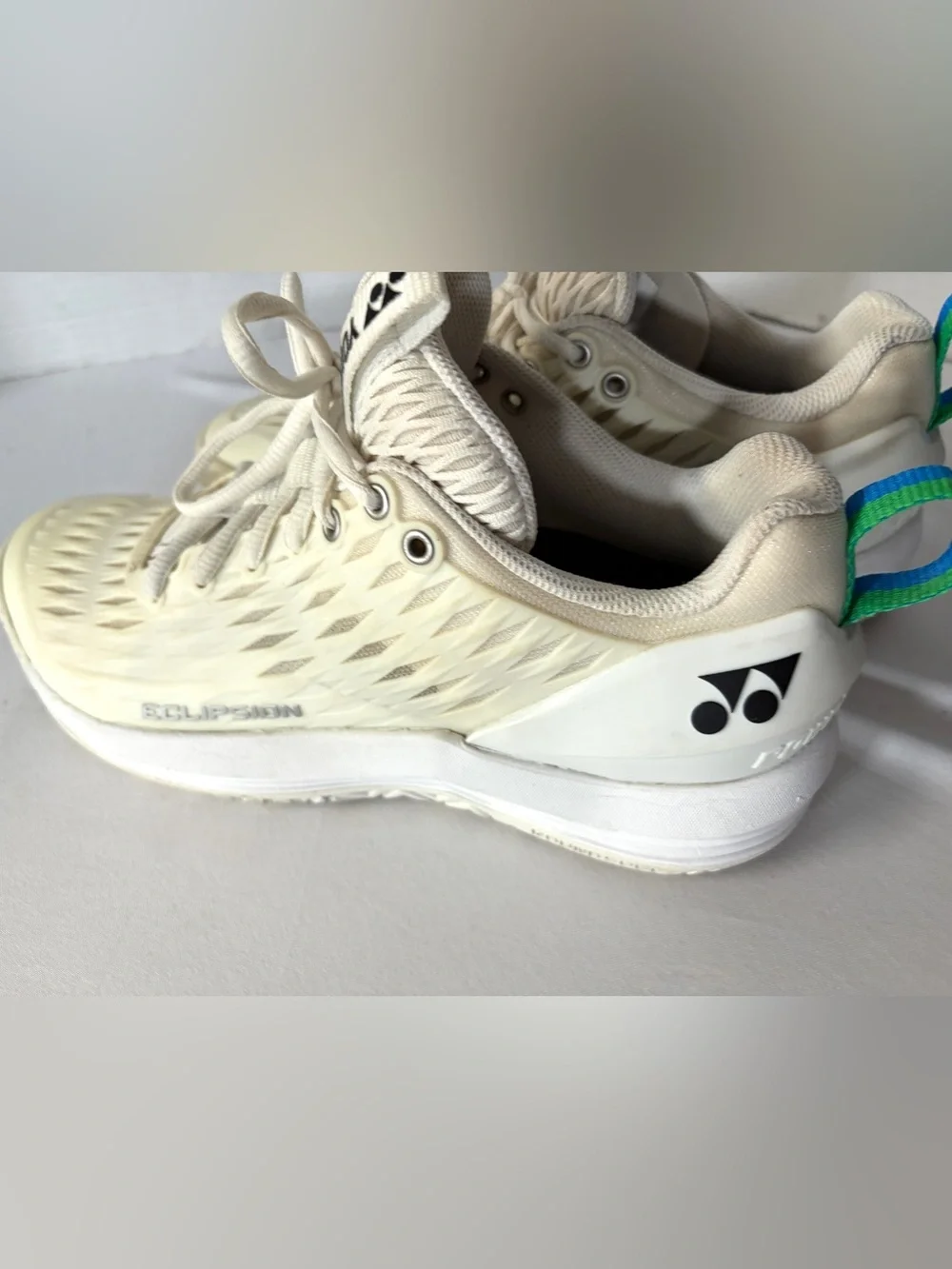 Yonex Power Cushion Eclipsion 3 Tennis Shoes in Off-White women's 8.5 mens 7